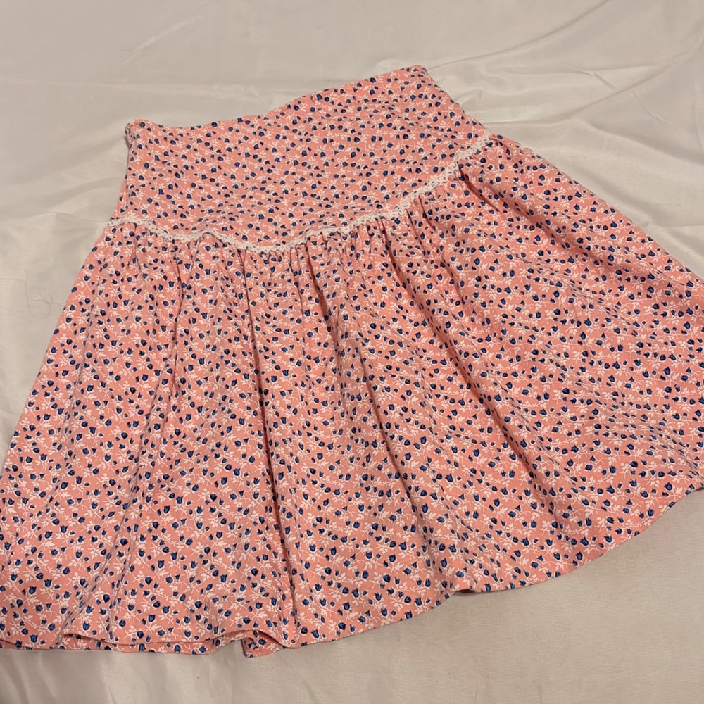 Vintage RAMPAGE Pink Floral Skirt with dainty print and lace detailing - Picture 10 of 16